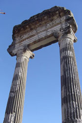 Nyon Roman columns